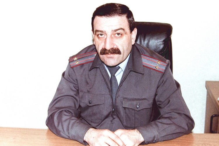 История службы в органах правопорядка ветерана вневедомственной охраны Татарстана Росгвардии полковника милиции в отставке Артура Путуляна 