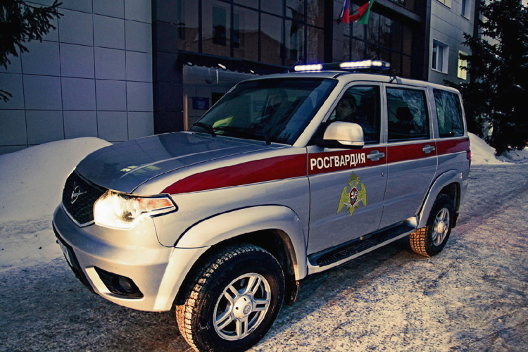 В г. Альметьевске наряд вневедомственной охраны Росгвардии задержал подозреваемого в краже товара из сетевого гипермаркета