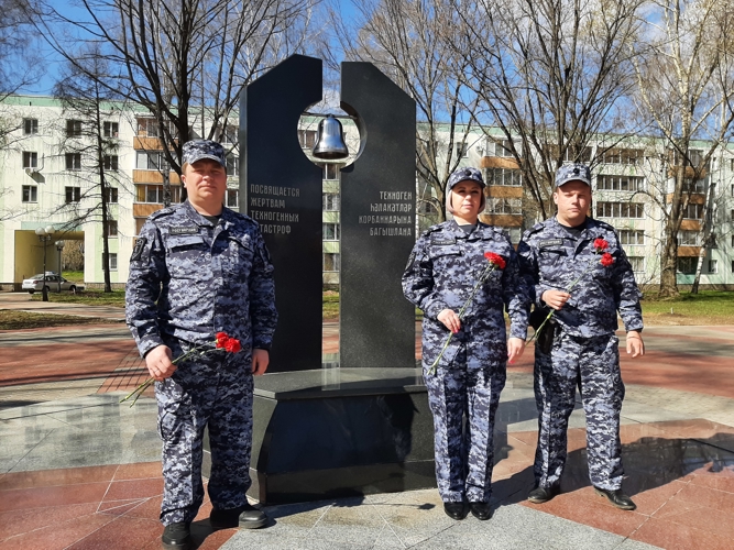 В Татарстане росгвардейцы провели мероприятия в память о трагедии на Чернобыльской АЭС