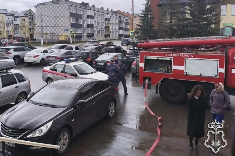 В Татарстане росгвардейцы и пожарные отработали совместные действия на пожарно-тактических учениях